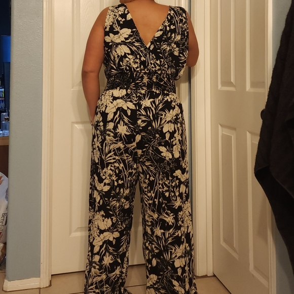 Floral V-Neck Smocked Waist Jumpsuit - Picture 9 of 9